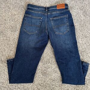 Lucky Brand Men's Dark Blue Straight Jeans size 32-30